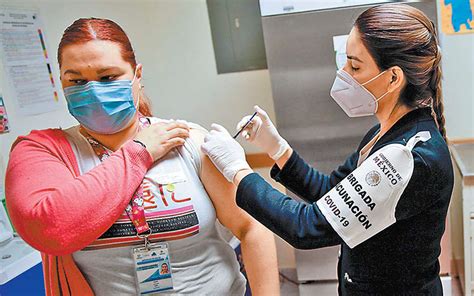 Vacunarse protege tu salud y la de los demás, porque evita o restringe la diseminación del virus, resguardando las vidas de quienes más quieres. Noticias de Cofepris en Milenio
