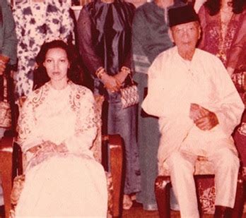 Ramai yang keluar daripada hospital. WARISAN RAJA & PERMAISURI MELAYU: Almarhum Baginda Sultan ...