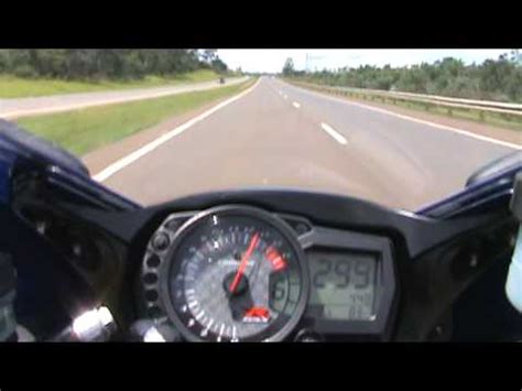 Whichever way you look at it, the 2006 suzuki gsxr 600 is the top performer in the new middleweight class, defining the. suzuki gsx-r 1000 srad a 299 km/h - YouTube