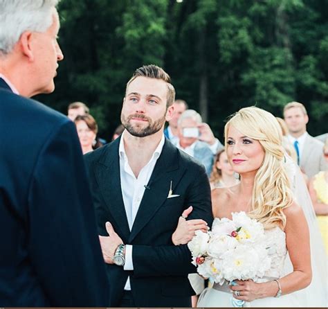 He played college basketball for one year with the kentucky wildcats men's basketball. Emily Maynard shares details and photos of her wedding to Tyler Johnson - Ok! Here's the ...