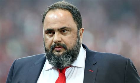 Τα άτομα που έχουν προσβληθεί στην ελλάδα είναι επισήμως 89 κι ένας εξ αυτών είναι και ο βαγγέλης μαρινάκης! Σε αυτό το κανάλι θα μιλήσει ο Βαγγέλης Μαρινάκης - Fosonline