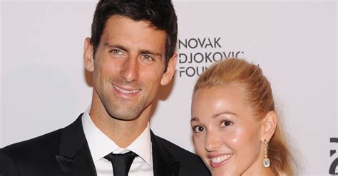 Der serbische hofherr heiratete seine frau,jelena novak irgendwann im juli 2014, nachdem sie sich im vorjahr verlobt hatten. Novak Djokovic: „Meine Frau sah aus wie ein Engel" | BUNTE.de