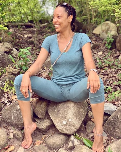 The camel toe trend continues to go strong, especially among women in sports. Ghanaian Actress Nikki Samonas Puts Her Camel Toe On ...