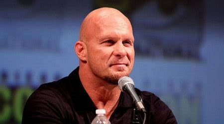 You can zoom and also change the views by clicking on n, e, s or w. Stone Cold Steve Austin Height, Weight, Age, Body Statistics - Healthyton