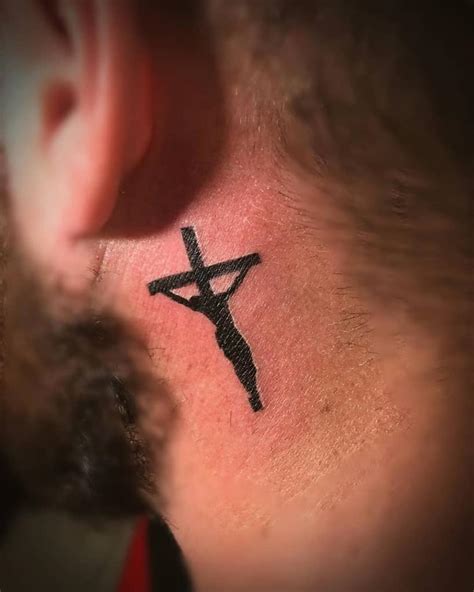 The most popular tattoo design for the back of the neck is cross tattoo. Top 69 Best Small Cross Tattoo Ideas - [2021 Inspiration ...