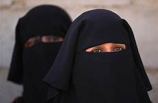 muslim women wear why burkas do