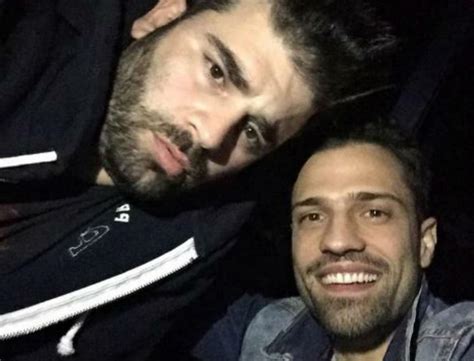 Ο κωνσταντίνος αργυρός μαγνητίζει τα βλέμματα σε κάθε του εμφάνιση, αποδεικνύοντας πως είναι ένας από τους σέξι άνδρες της εγχώριας showbiz. Ανατριχιαστική αποκάλυψη! Ο Κωνσταντίνος Αργυρός μιλά για ...