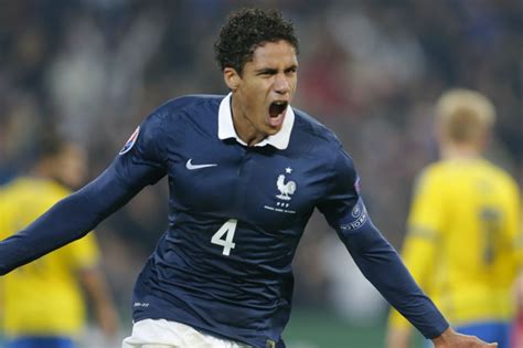 Das gibt zu recht die gelbe karte für den verteidiger der franzosen. Épinglé sur Raphaël Varane