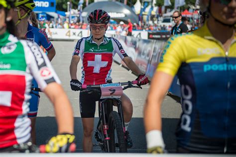 In addition to winning the silver medal at the olympic mountain biker sina frei can also play in tokyo off the racetrack one enjoy further success: Weltmeisterschaft Nove Mesto | Sina Frei