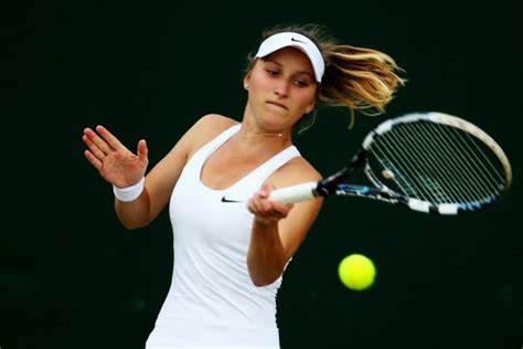 Markéta vondroušová is a czech professional tennis player. WTA '20 to Watch' - 2015 - DW on Sport