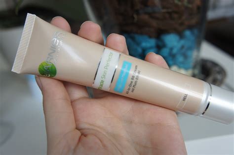 Blends easily with your skin tone. .SCHoko&schUH.: BB Cream - GARNIER Miracle Skin Perfector ...