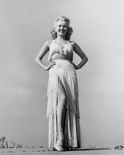 Watchman wagoner, solo artist success and jolene. Betty Grable | Betty grable, Hollywood fashion, Glamour