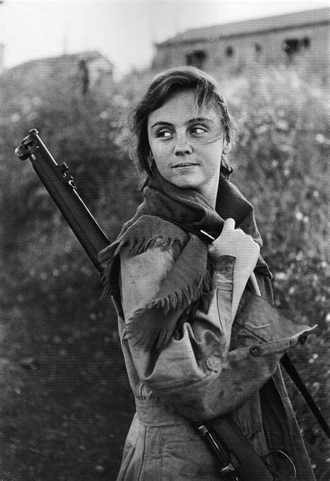 Taro fearlessly turned her lens on conflict to during the spanish civil war, her photos were in high demand by the international press, and her reports from the brunete region for ce soir, a leftist. Spanish woman fighting for the Republican Loyalists in the ...