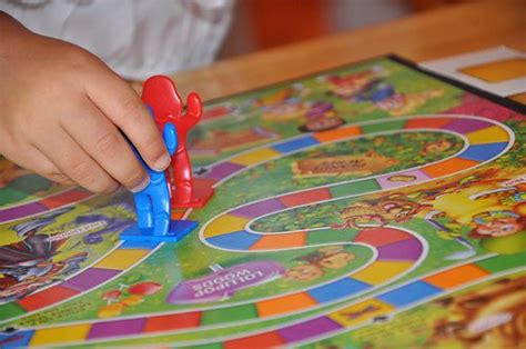 Juegos de mesa para imprimir. Siete juegos de mesa clásicos para niños