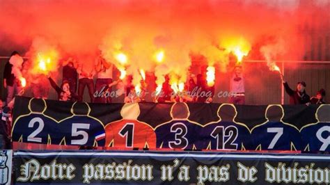 Evoluant en première division du championnat de france depuis 1974, le psg détenait fin 2015 un palmarès de 25 titres nationaux, un record. Ecœurés par le PSG, des ultras s'éclatent en district