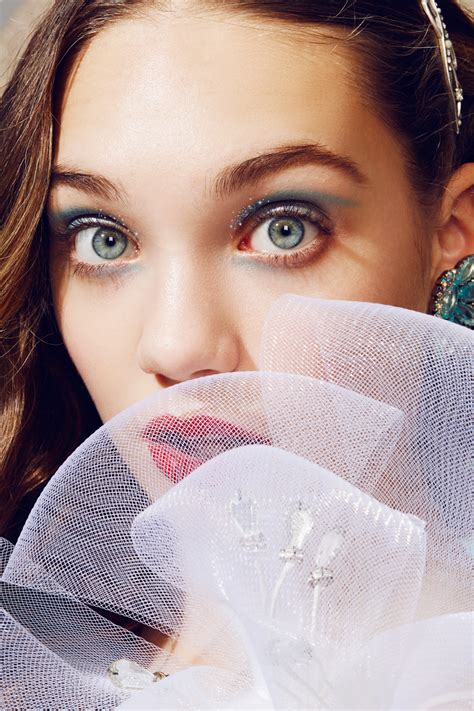 Collection with 142 high quality pics. Maddie Ziegler for Paper Magazine on Behance
