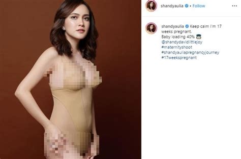 See if your friends have read any of shandy aulia's books. Shandy Aulia Pakai Bikini Seksi Transparan, Netizen Auto ...