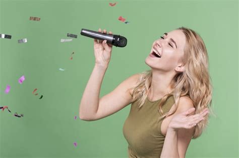 Do you struggle with singing notes at the top of your range? How To SING HIGHER Notes Without Straining: 10+ Easy Male ...
