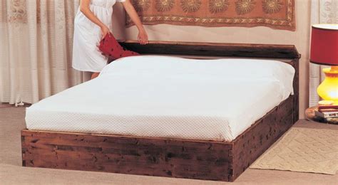 Perché accontentarsi di una unica scelta. Come costruire un letto contenitore in legno massello ...