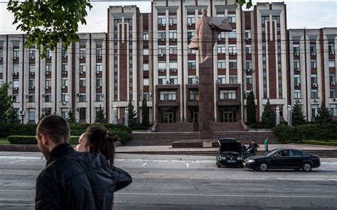 Foreign tourists, who want to visit transnistria, have to cross the border only in international. Transnistria, un lugar atrapado en el tiempo