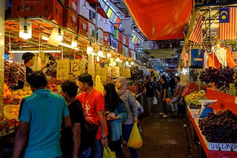 Fabulous colours of the fruits and vegetables. Chow Kit Market, Kuala Lumpur - Wet Market