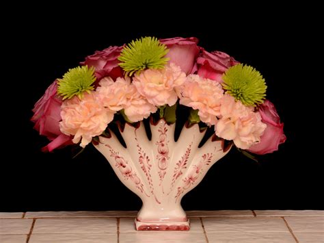 Whether you're celebrating a birthday or an anniversary, order today and our florists will deliver fresh flowers to boston. Flower Arrangements in Five Finger Vase from Rittners ...