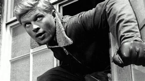 But if this relationship was really written in the stars, nothing would have been able to come between you. The One That Got Away / L'évadé du camp 1 (1957) | Cinéma ...
