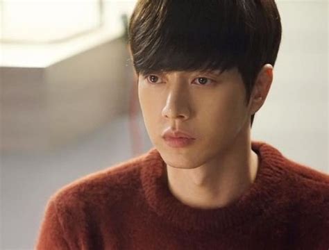 He bangs young girlfriend for money. Park Hae Jin Frustrated At 'Cheese In The Trap' Production