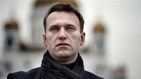 Leader of russia of the future. Thousands of Russians endorse Navalny to challenge Putin ...