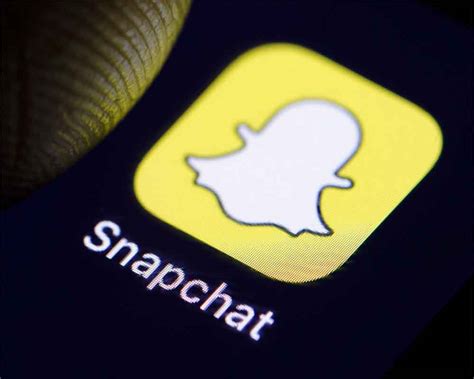 All you have to do is send a tweet or private message to @snapchatsupport and you could get a reply in as little as a few minutes. Snapchat rolls out support for 5 more Indian languages