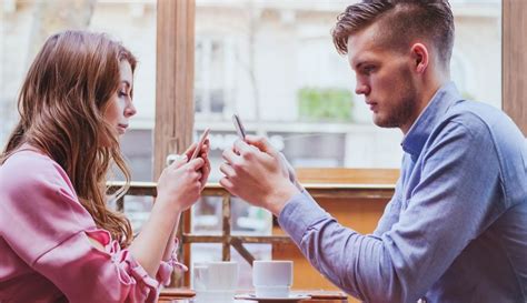 And it's clear that even a pandemic is not going to get in the way of our kids flirting. 15 Online Dating App Tips - Why Girls Don't Answer You ...