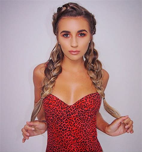 Now reading dani dyer packs for holiday while her partner sammy kimmence is jailed Dani Dyer : 0s58uwu9nsy57m : Dani charlotte dyer (born 8 ...