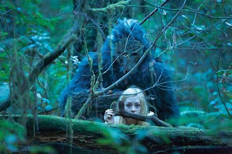 It's really disappointing, because the main idea behind the show is really. Zisi Emporium for B Movies: Primal Rage, Even Bigfoot ...