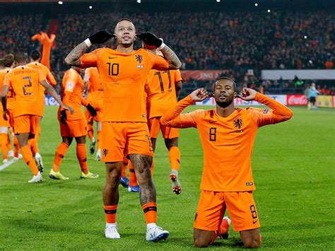 Als het nederlands elftal een wedstrijd op het ek of wk speelt, kleurt heel het land de weg naar het ek van 2020 begon voor het nederlands elftal al vroeg. EK Kwalificatiewedstrijd: Nederland - Noord-Ierland