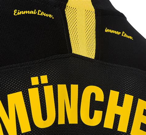 The bayern munich squad gave fans a true taste of bavaria as they posed for a team photo wearing lederhosen and holding a traditional bavarian beer. 1860 Munich 2020-21 Nike Away Kit | 20/21 Kits | Football ...