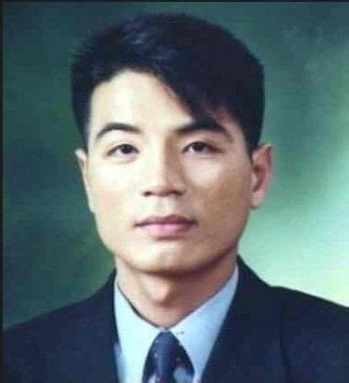 Yoo young chul, el afamado príncipe azul de la facultad de derecho en la universidad nacional de seúl, esconde un secreto. Yoo Young-Chul- South Korean serial killer and self ...