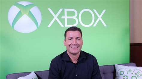 He has two sisters, shannon and casey, and one brother, andrew. Mike Ybarra, ex vicepresidente de Xbox, se muda a Blizzard - Pressover.news