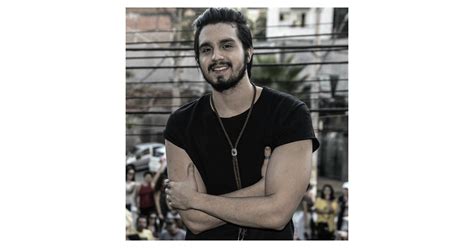 Mais de 419 fotos de luan santana na galeria de fotos! Com o novo cabelo, Luan Santana chegou a ser comparado ao ...