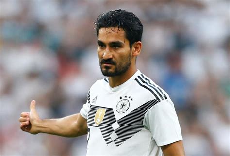 Also, was habt ihr euch dabei gedacht? Gündogan, abucheado en Alemania por una foto con Erdogan ...