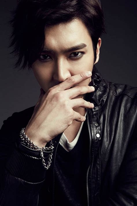 Music career choi siwon was raised in a strict, protestant family from seoul, south korea. » Choi Si Won
