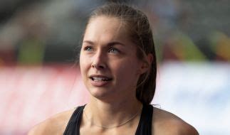 Malaika mihambo hat bei den olympischen spielen gold im weitsprung gewonnen. Konstanze Klosterhalfen privat: DAS treibt "Koko" neben ...