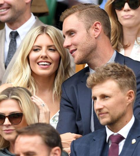 'we covered her in kisses and kind words and said our goodbyes': Stuart Broad Wife - Stuart Broad News Stuart Broad ...