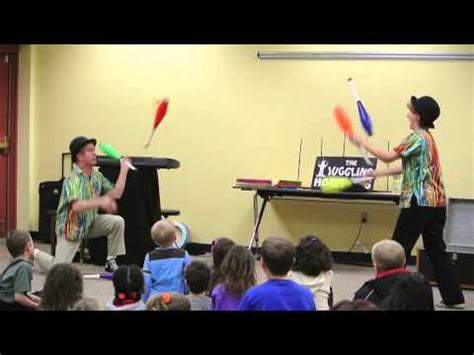 Friday, august 20, 2021 time: Juggling Show at Newark Free Library - YouTube