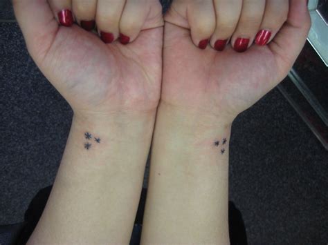 Three dot tattoos, which are also pretty common, has historically been related to gang tattoos signifying to live life on the edge, and not caring what others think. 3 star tattoo harry potter - Google Search | Harry potter ...