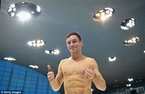 Der brite tom daley hat bei olympia 2021 gold im wasserspringen geholt. Tom Daley steps up plans to get in shape for 2016 Olympic ...