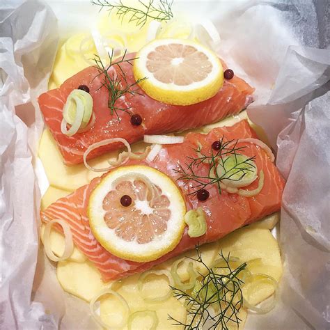 Maybe you would like to learn more about one of these? Ricetta salmone al cartoccio con limone e anice stellato ...