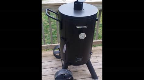 (sorry about the sound, didn't realize where the mic was on. Brinkman limited edition vertical smoker - YouTube