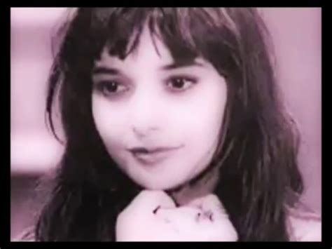 She worked in the novelas barriga de aluguel (1990), o dono do mundo (1991). VIDEO INEDITO DE DANIELLA PEREZ (OTIMA QUALIDADE) - YouTube