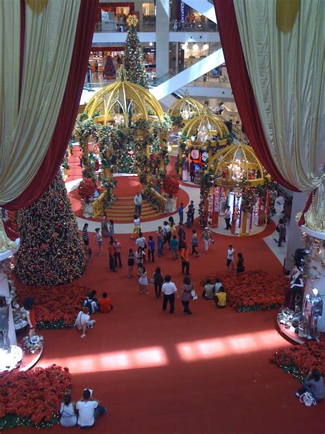 From aquaria klcc to pavilion kuala lumpur. VK: X'mas decorations - KLCC & Pavilion & Farenheit