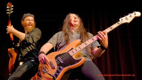 When they do, their tweets will show up here. Heavy-Blues-Psychedelic-Rock wie es das Savoy noch nicht ...